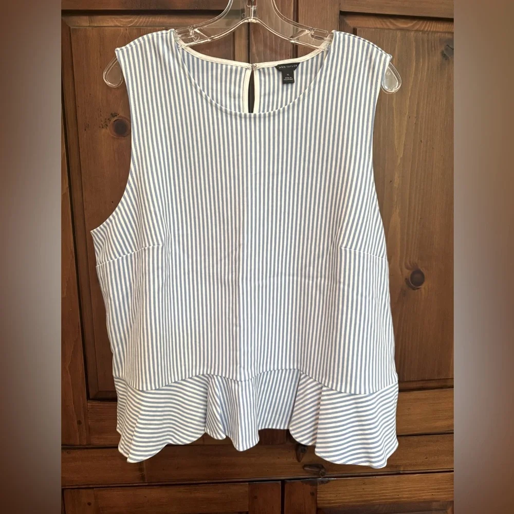 Ann Taylor XL blue/white striped lightweight jersey sleeveless peplum top. EUC - Picture 1 of 10